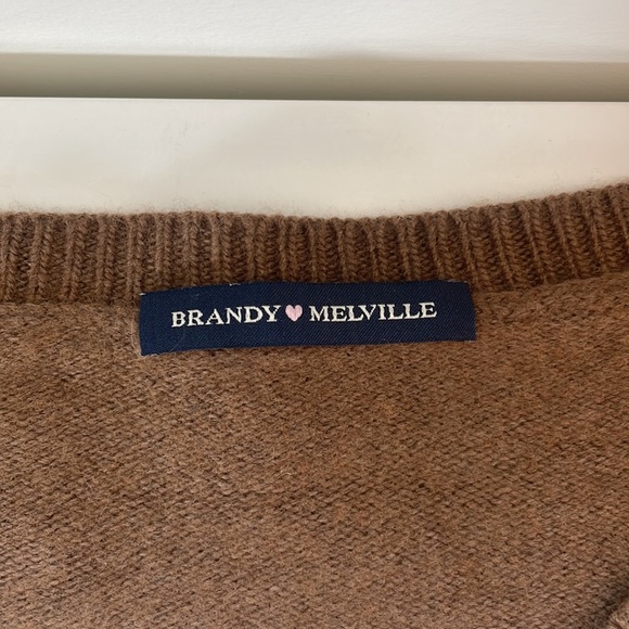 Brandy Melville Brown Longsleeve Wool Sweater - Picture 4 of 4